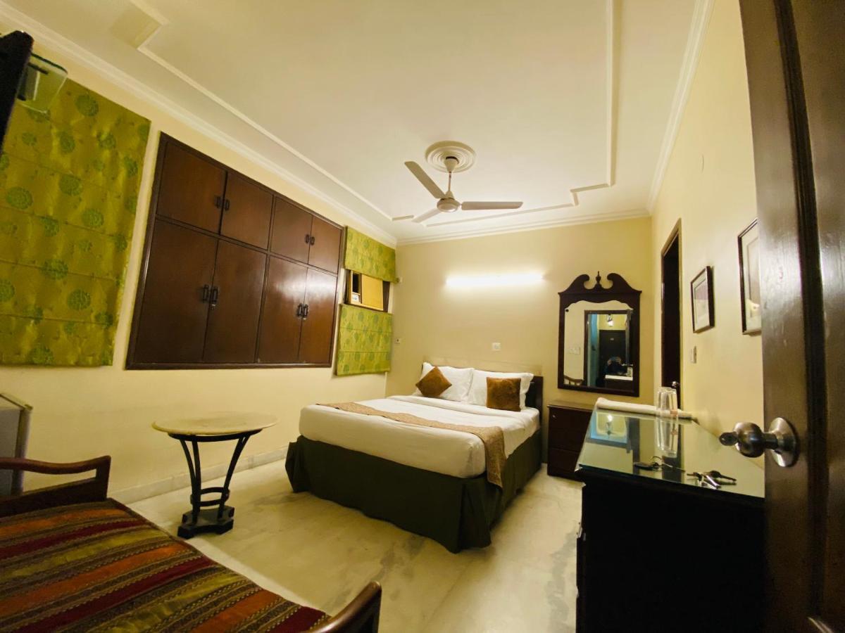 Jpm White House * New Delhi